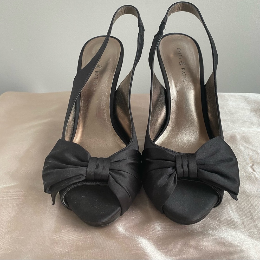 🌷 Black Slingbacks with Peep Toe Bow - Picture 2 of 6